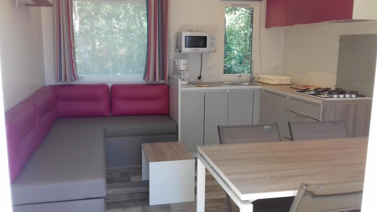 Camping De Kergo Ploemel Esterno foto